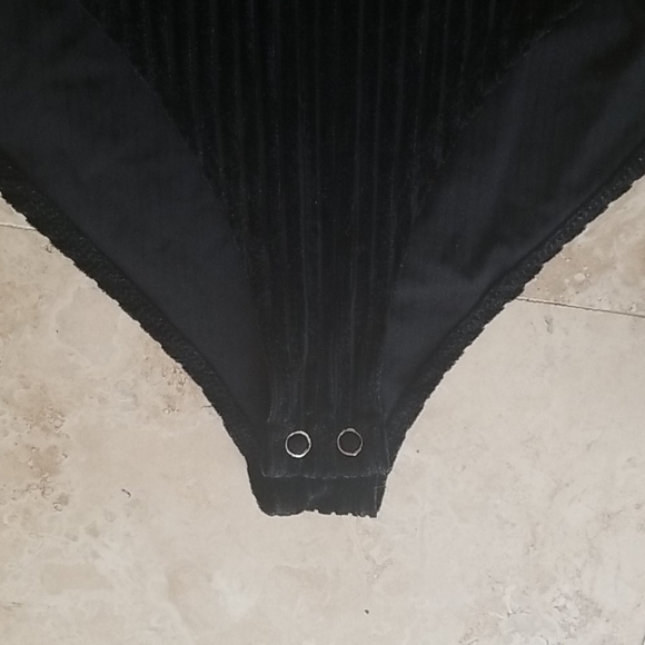 Forever 21 velvet black bodysuit - Picture 3 of 4